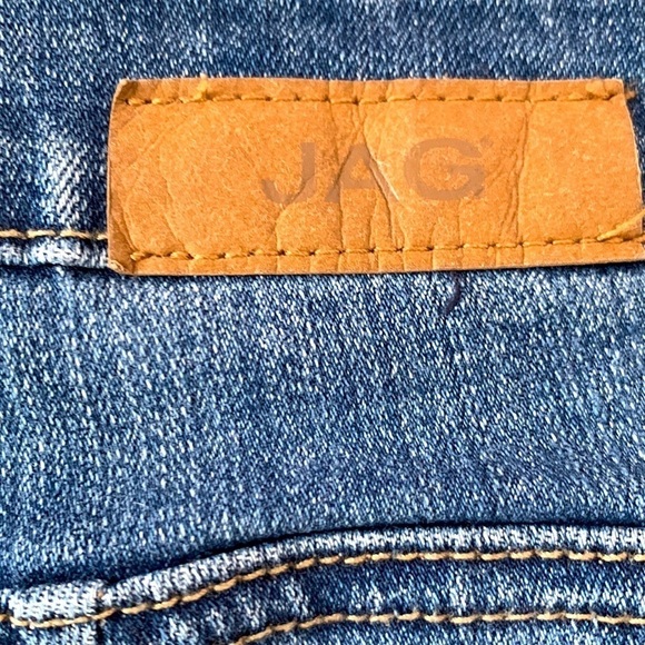 Jag Mid Rise Skinny Jeans w/5 pockets. Size 10 w/Spandex and Elastane. - Picture 8 of 13